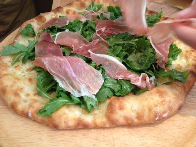 Pizza with Arugula and Prosciutto